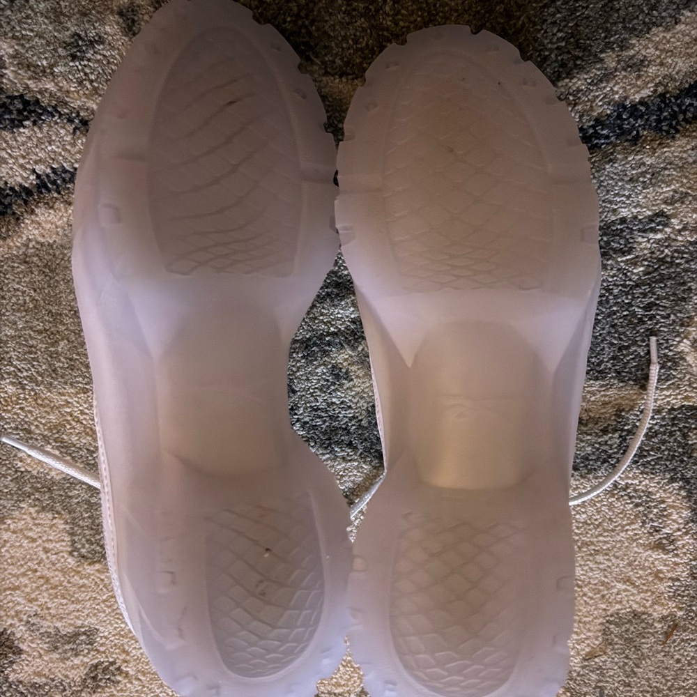 CLEARANCE! Reebok Cardi B ClubPure White Platform
Sneakers Size 10 | Gently worn - Picture 8 of 9
